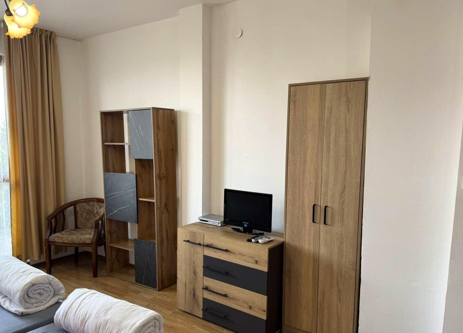 Guest House Misha Petrevene Ngoại thất bức ảnh