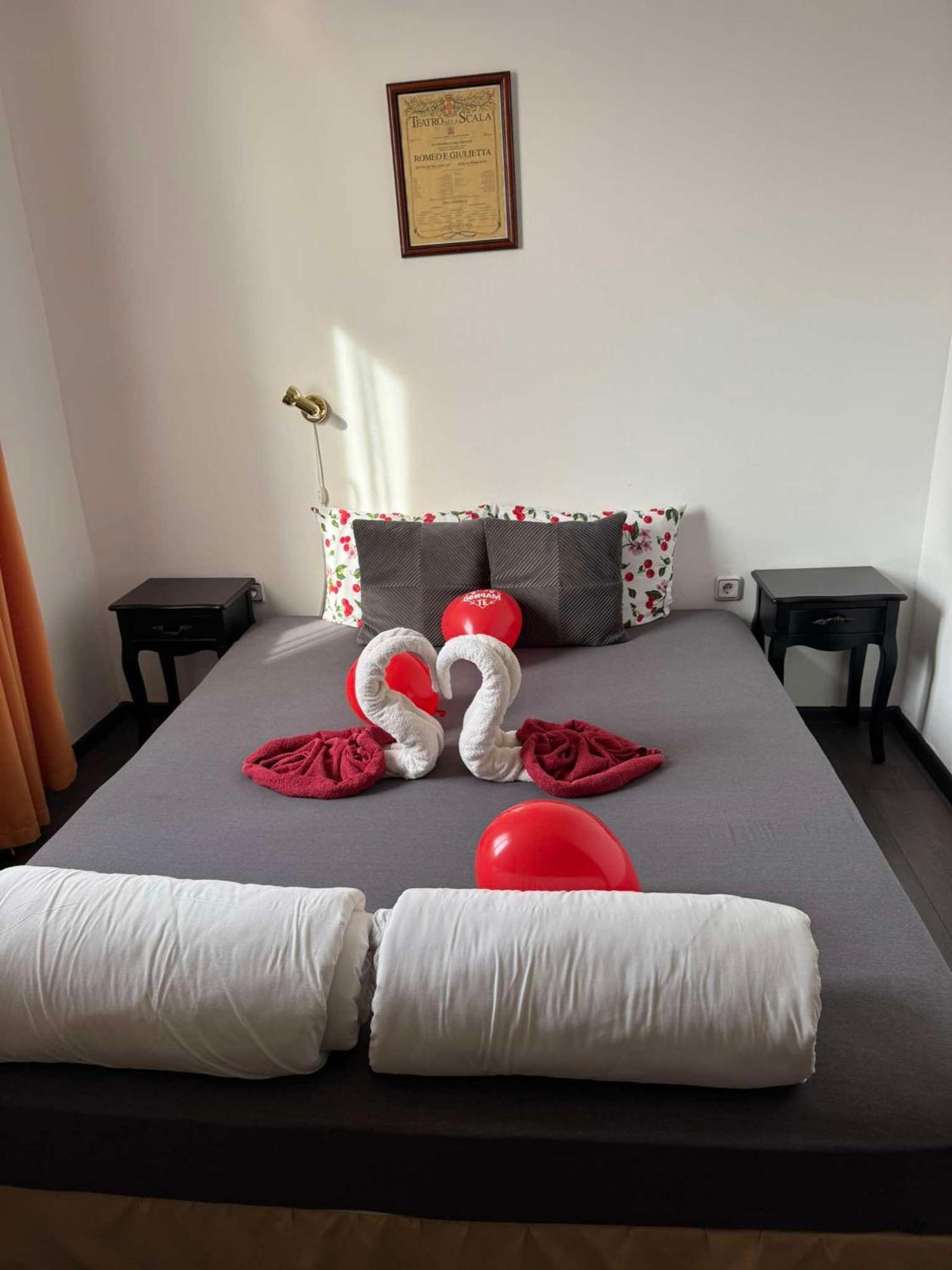 Guest House Misha Petrevene Ngoại thất bức ảnh